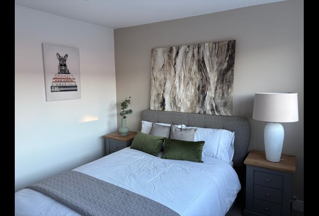 Exceptional House Share - Master Ensuite Main Photo