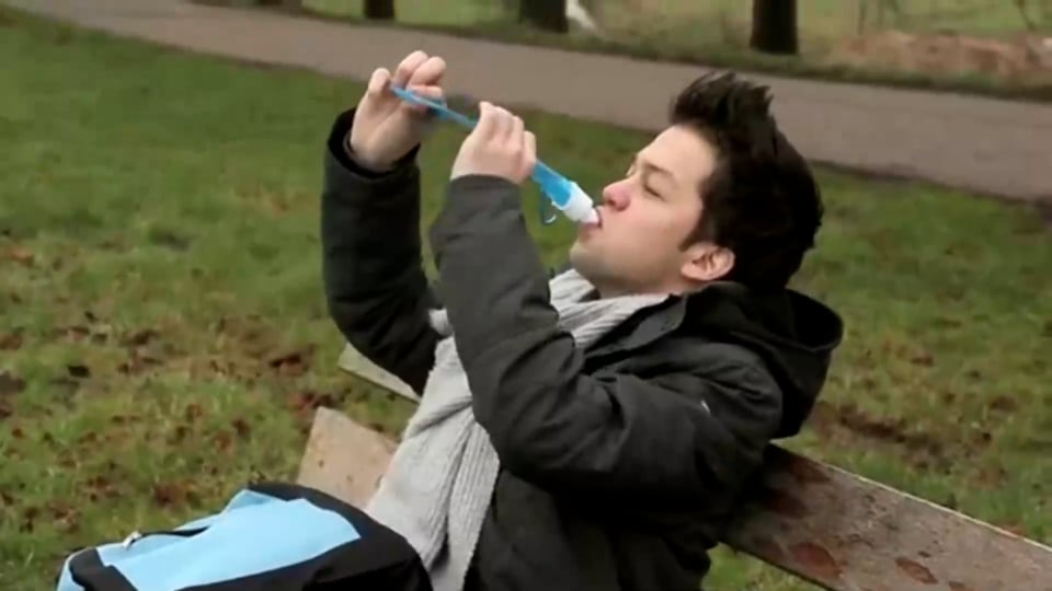 GOURDE PERSONNALISÉE AVEC MOUSQUETON 'FITTY'