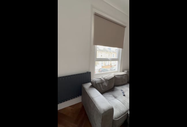 Extra Large Double Room Available Immediately  Main Photo