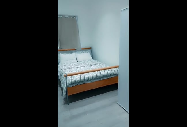 Premium super king and double bed– no deposit  Main Photo