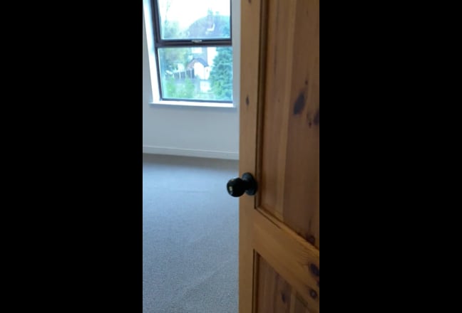 Large double room with En-suite  Main Photo