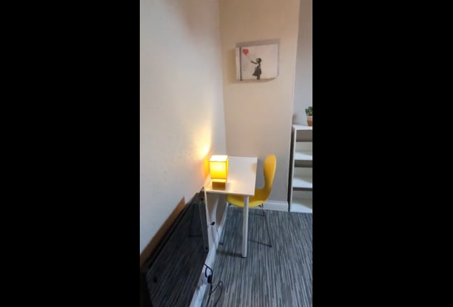 Single room in BT13 Main Photo