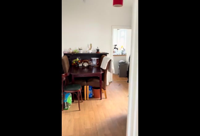 2 double rooms to fill in a 5 bed house Easton Main Photo