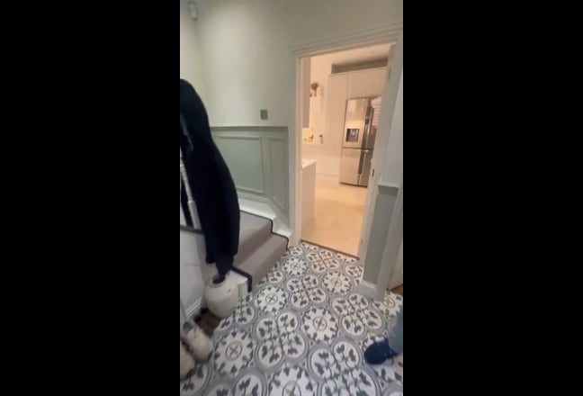 3 Double Bedrooms in 4 Bedroom House  Main Photo