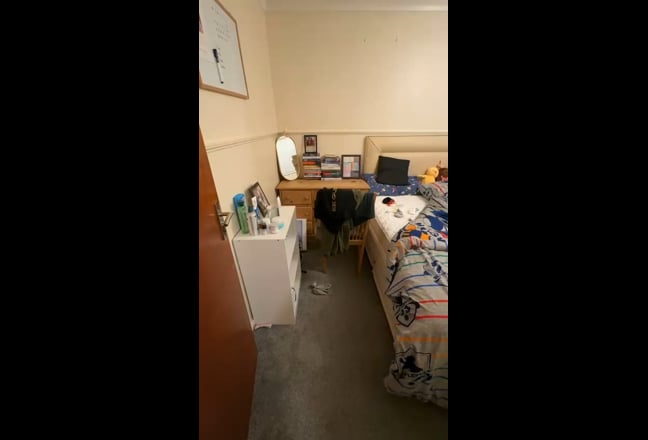 Single Room Available – Female tenant preferred Main Photo