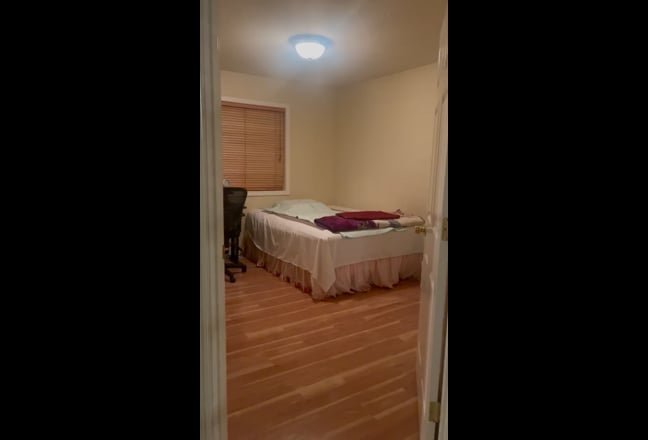 Furnished Room Very Convenient Location Main Photo