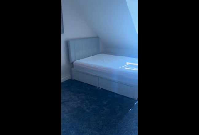 Top floor townhouse ,Musselburgh,must love dogs! Main Photo