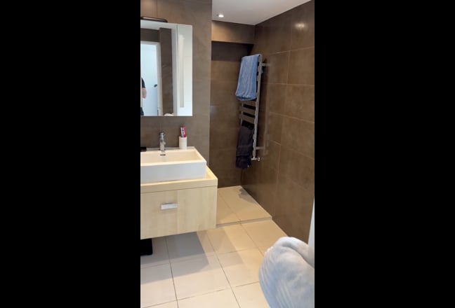 Fulham new refurbish unique apartment  Main Photo