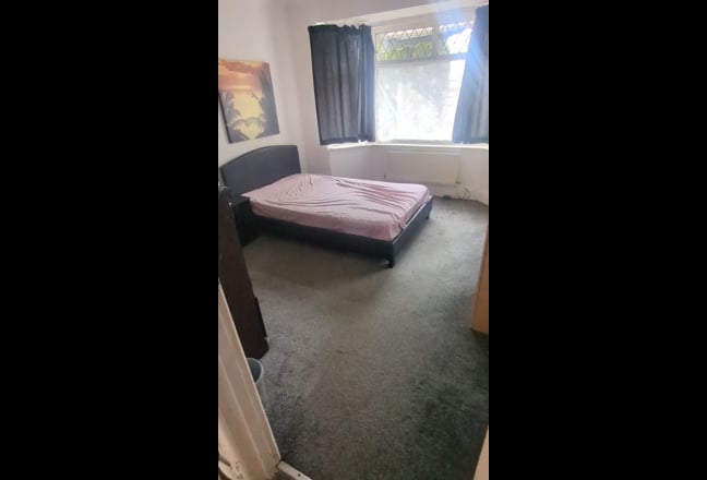 Room for rent in shared house  Main Photo