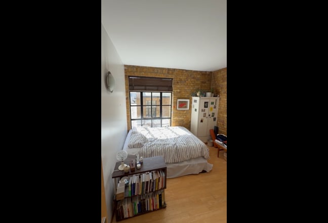 Spacious double room in Dalston warehouse loft Main Photo