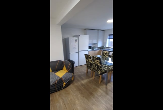 Double room suitable for couple  Main Photo