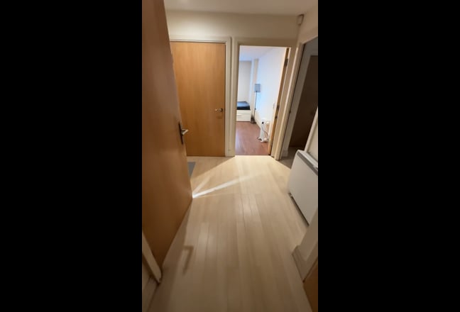 Spacious Riverside Double Room SE16 Canada Water Main Photo