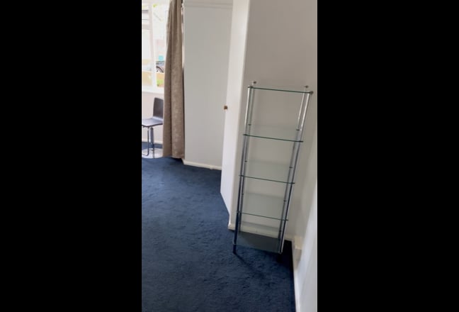 Large Double Room for Rent – &pound;850 📍 Wimbledon SW19 Main Photo