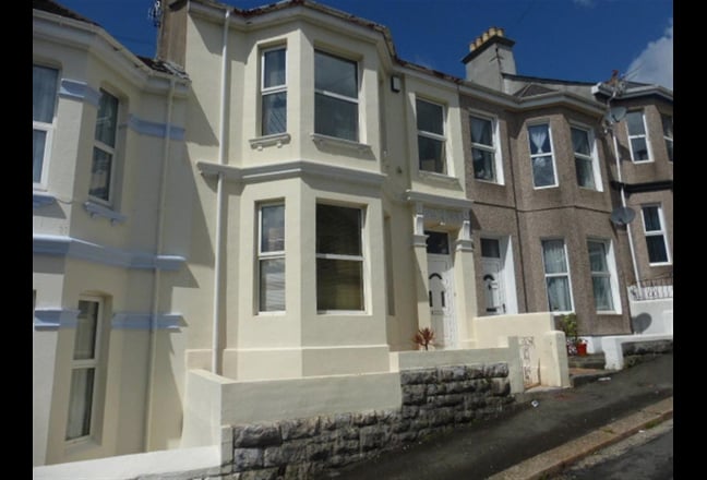 Double + Office in Calm, Friendly House Share Main Photo