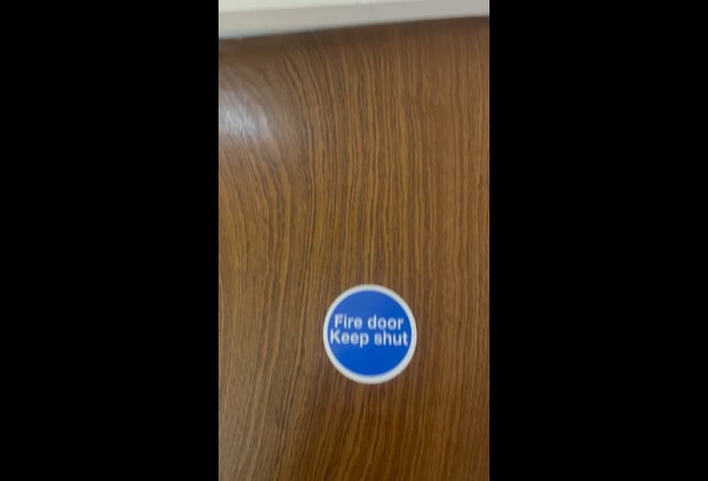 Double Room X2 -Next to Charlton Station  Main Photo