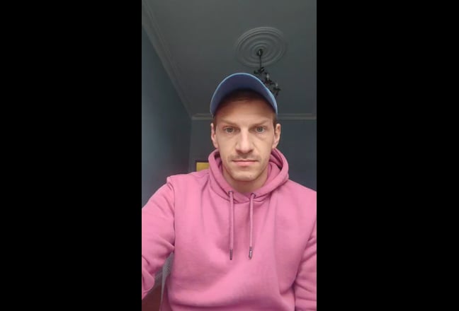 Spacious, Bright Room – Queen’s Park  Main Photo