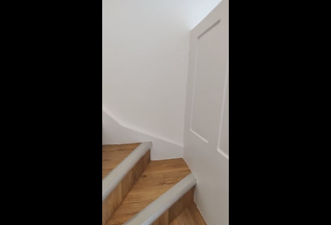 Ensuite Double Room WC1N | Bills Inc.| Now - 29Aug Main Photo