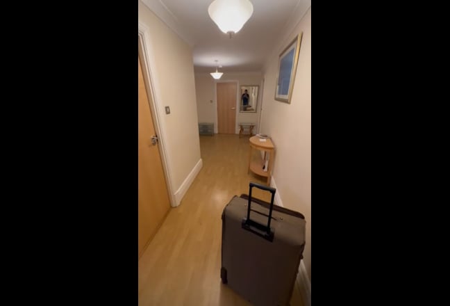 Flatmate Wanted - E14, Near South Quay DLR Main Photo