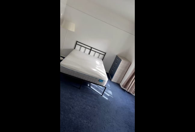 Large Double Room for Rent – &pound;850 📍 Wimbledon SW19 Main Photo