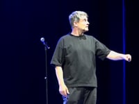 Roger Coma presenta el seu monòleg al Butaques de primavera de l'Escala