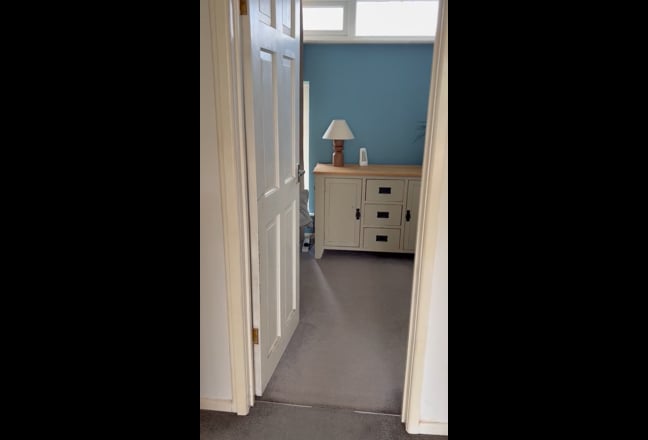 Double room in town house Main Photo