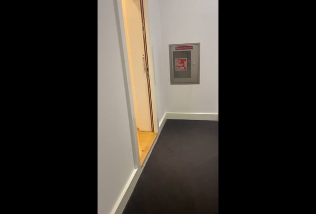 Whole 2 bed, 2 bath flat to rent next ti tube stn Main Photo