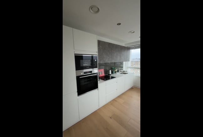 Final Ensuite Room | Clapham Jct 1 min | &pound;1795 Main Photo