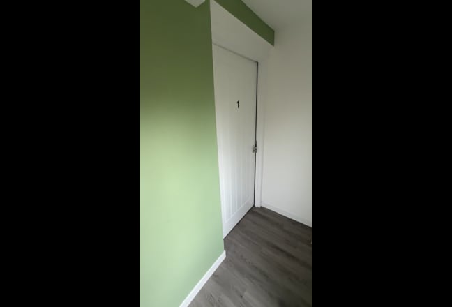  🌟  Luxury En-Suite Bedroom with Private Office  Main Photo