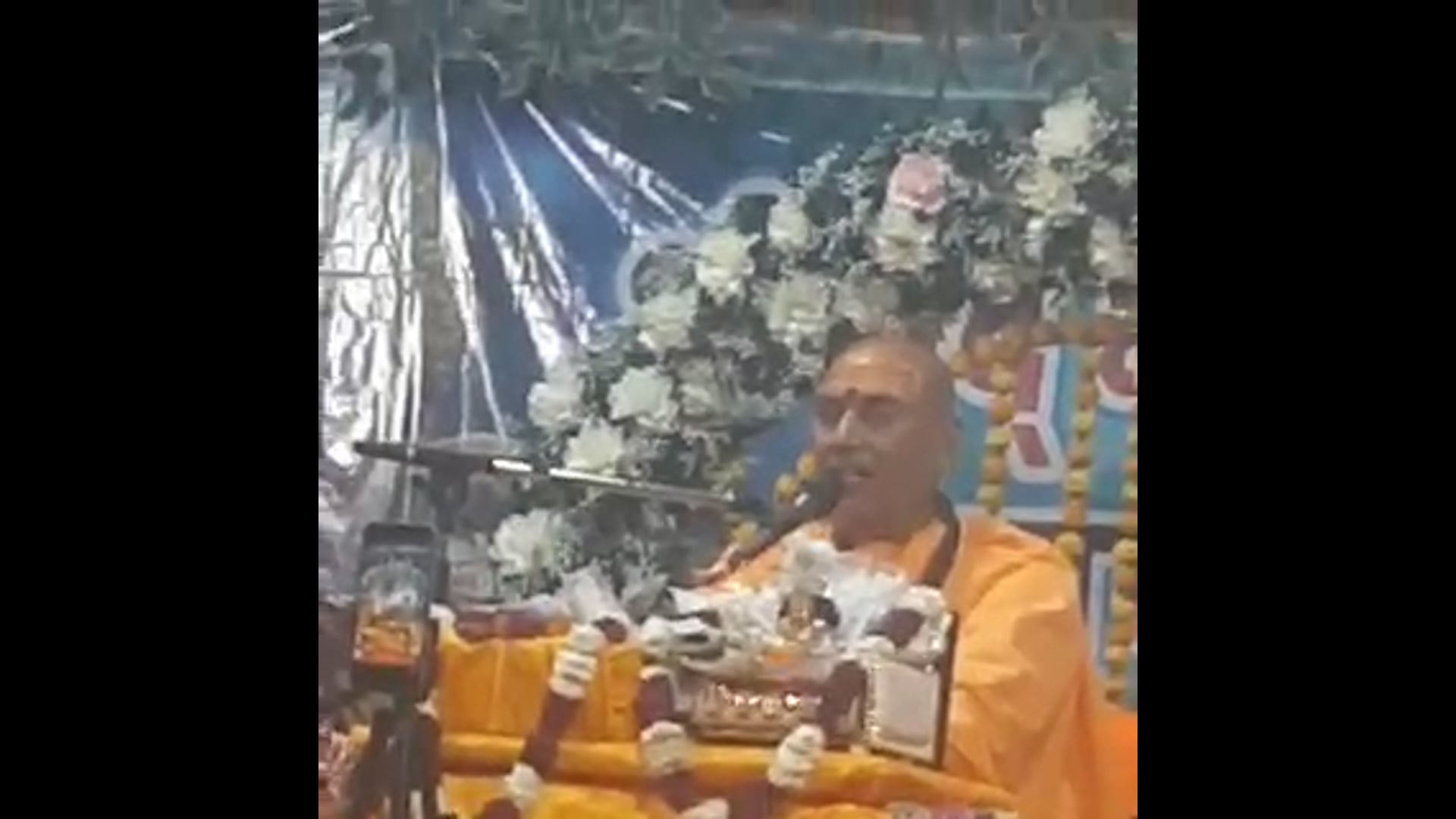➡️......Shrimad Bhagwat Mahapuran ka Aaj paanchva Din Hai katha Vyas paramhans Swami Rajendra Anand Saraswati Ji Maharaj karykram sthal lakshmaneshwar Mandir Lakshman puri colony Barabanki