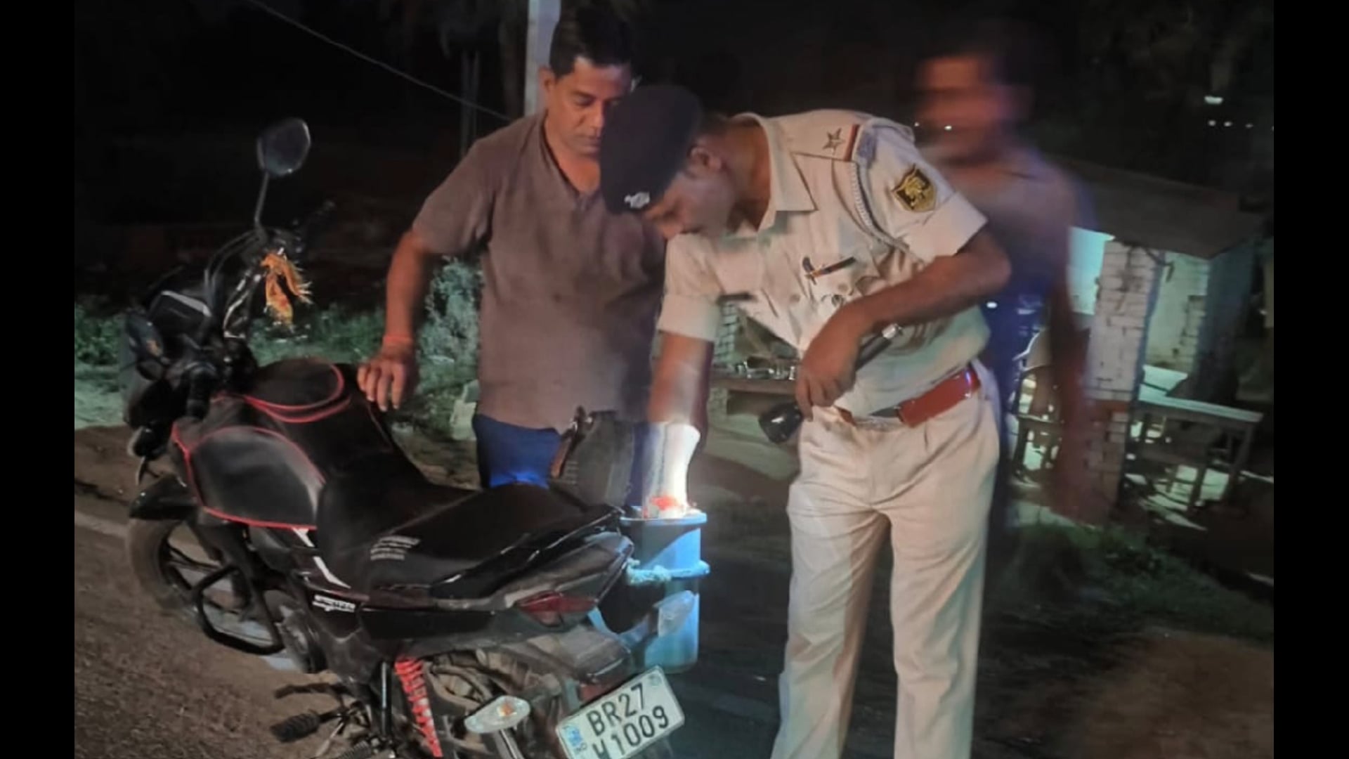 सिरदला में वाहन जांच अभियान बारह हजार का वसूला गया जुर्माना