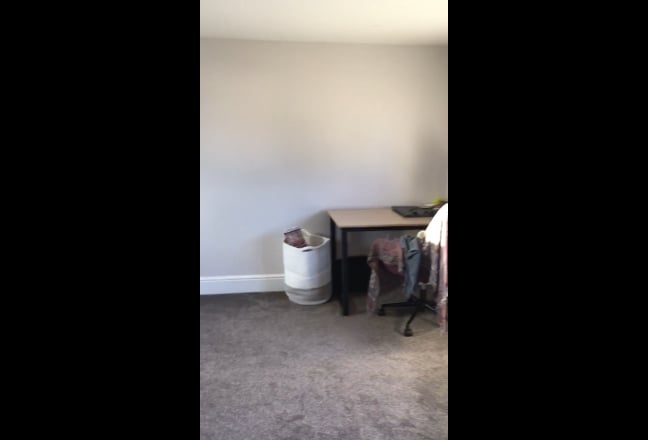 Large Double en-suite room Goodmayes  Main Photo