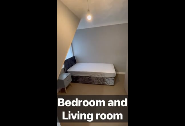 Couple  Room | all bills included Main Photo