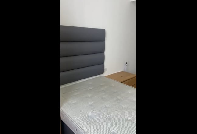 Student Studio right in City Centre Main Photo