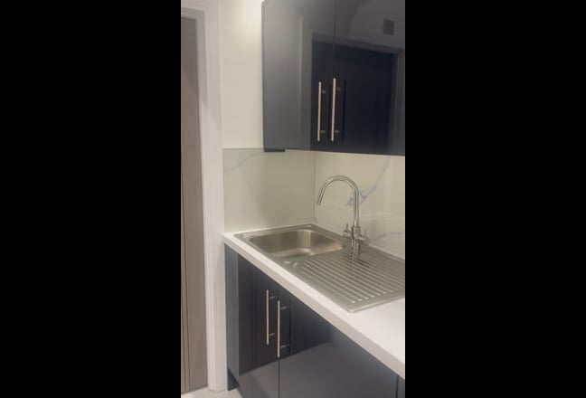 2 double bedrooms flat available to rent Main Photo