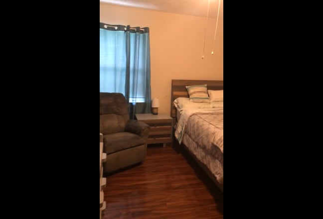 Cozy Furnished Room Available Now Main Photo