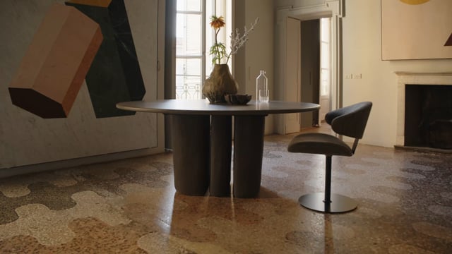 JAKU table round by [more]