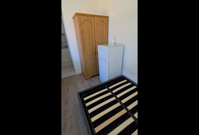 Studio flat Main Photo