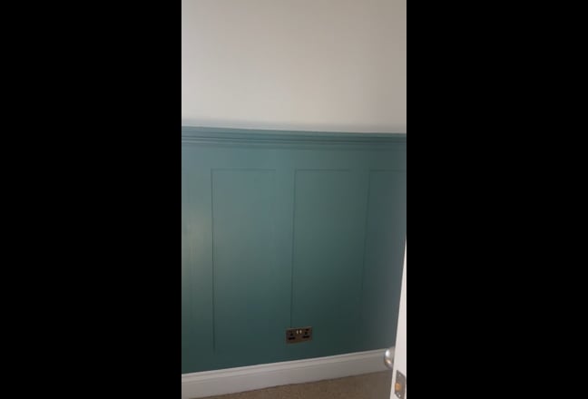 Large double en-suite in West Norwood Main Photo