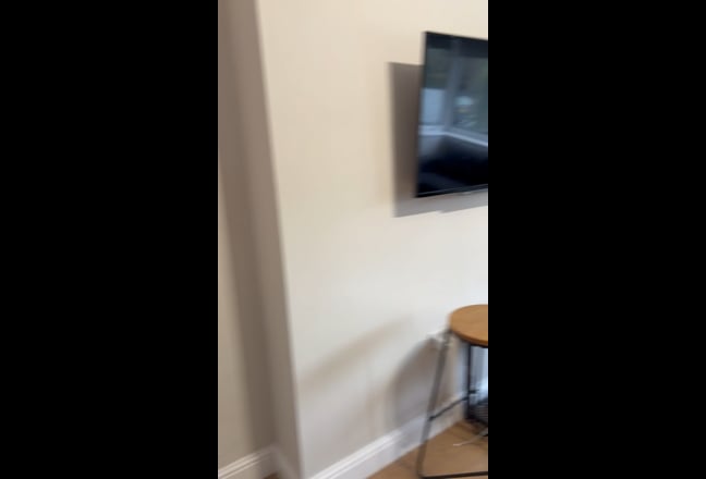 Room in Sociable All-Girls House – July Start Main Photo