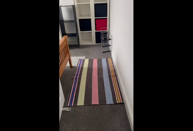 Clean &  Bright Room  Main Photo