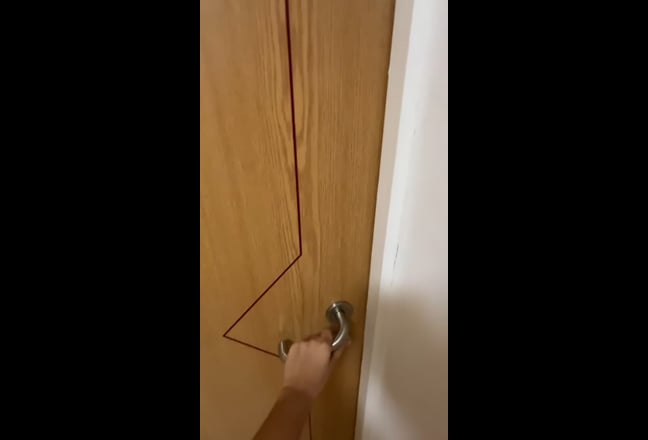 Studio bronze  Main Photo