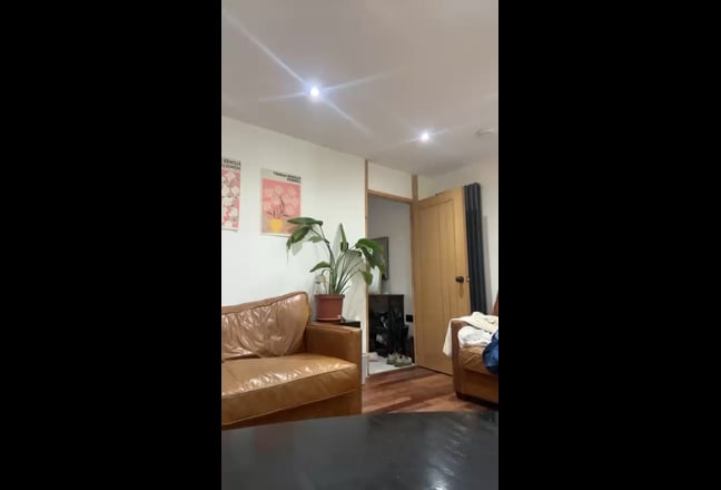 ✨Sunny double room available from Mid May✨️ Main Photo