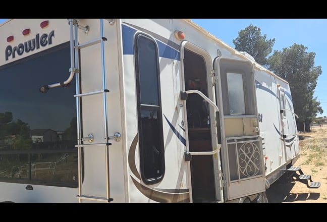 29ft fully equipped trailer  Main Photo