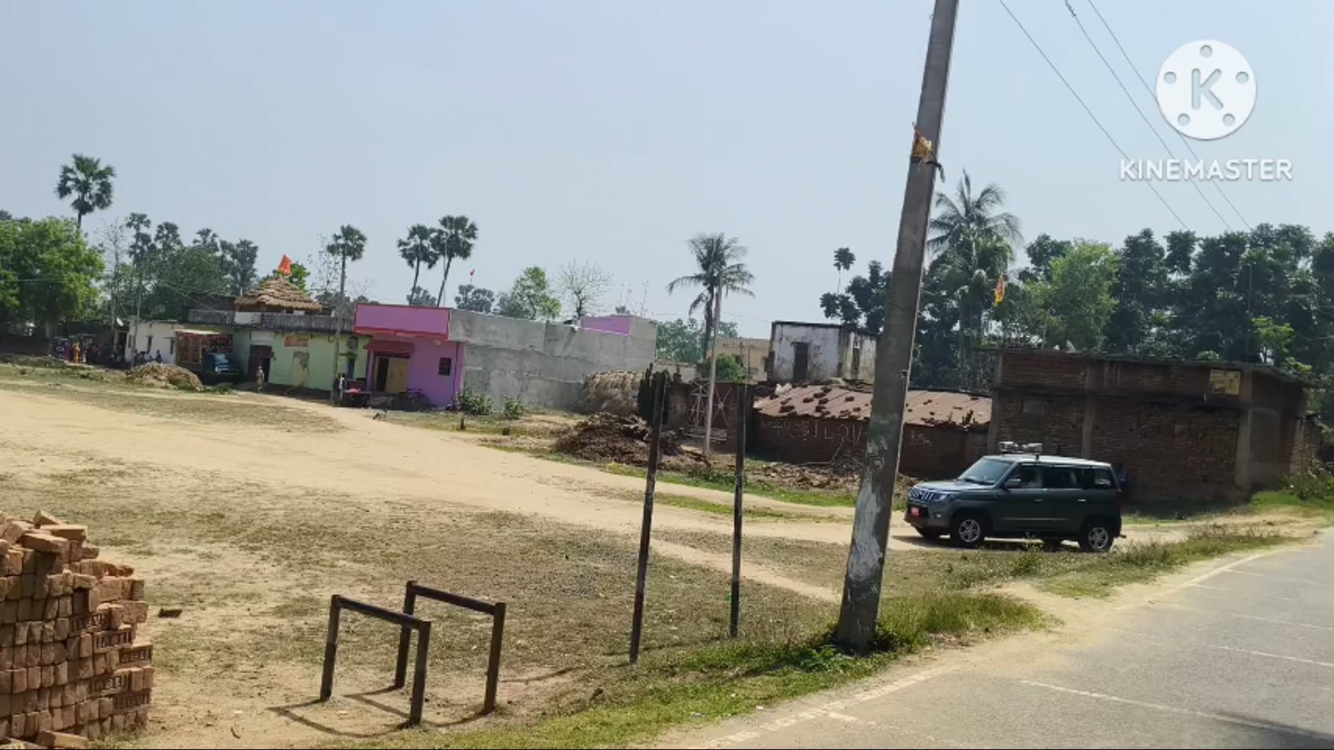 कड़ी सुरक्षा व्यवस्था के बीच महादेवपुर पैक्स चुनाव शुरू, बीडीओ एवं थानाध्यक्ष ने लिया जायजा।