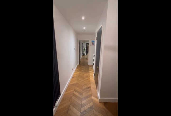 Room to rent in 3 Bed, 2 Bath House with Garden Main Photo