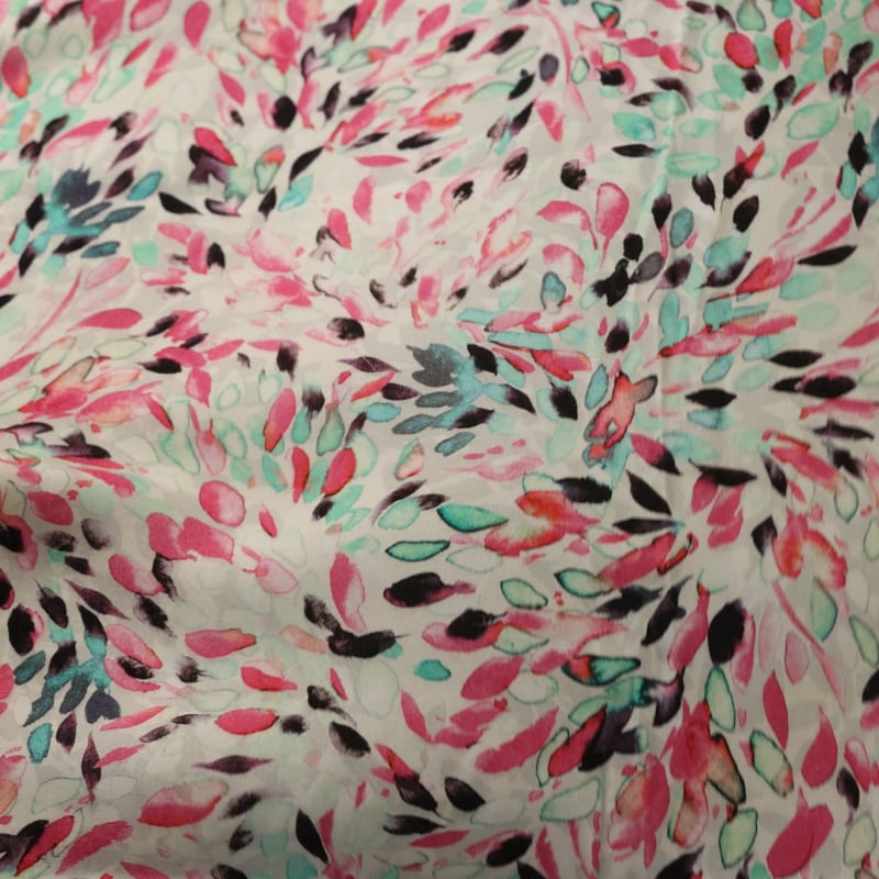 Vidéo: Étoffe 100% viscose – Pétales roses