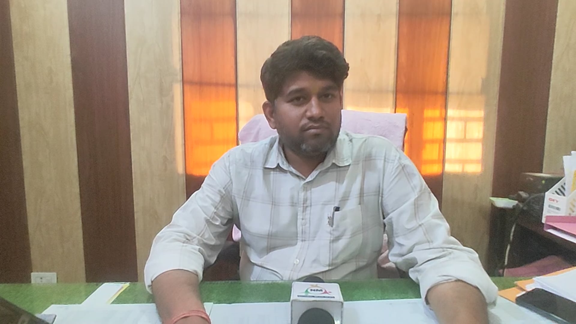 S.D.O राया ने स्मार्ट मीटर से परेशान लोगों की समस्या सुनने के बाद समाधान का वादा किया