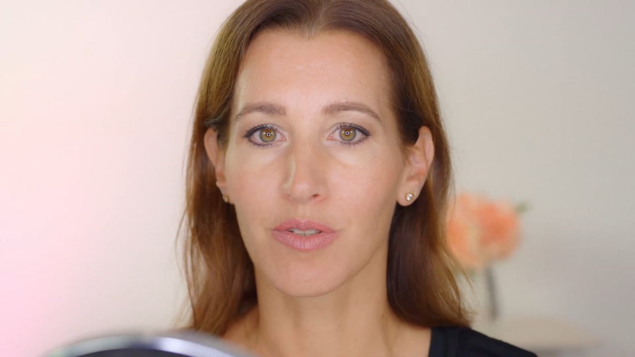 Schminkkurs für Anfänger:innen von COSLINE Cosmetics GmbH