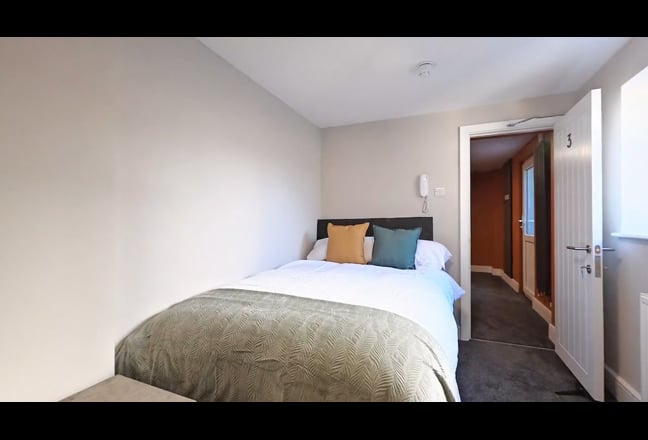 Room in a Shared House, Stafford Street, ME7 Main Photo