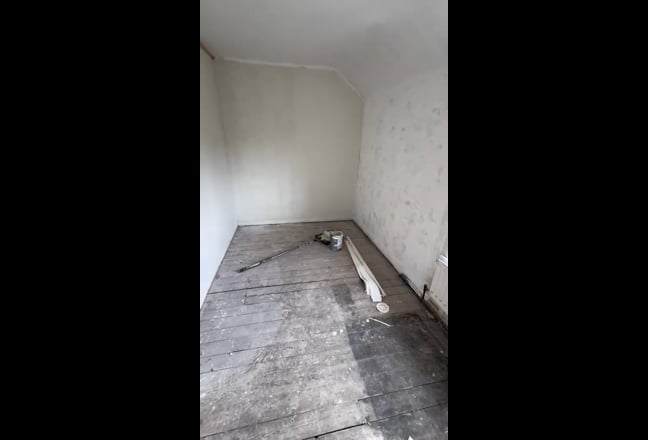 Delightful soon to be fully refurbished house Main Photo